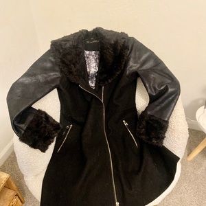 Black wool winter coat with faux fur by GUESS. NEVER worn!